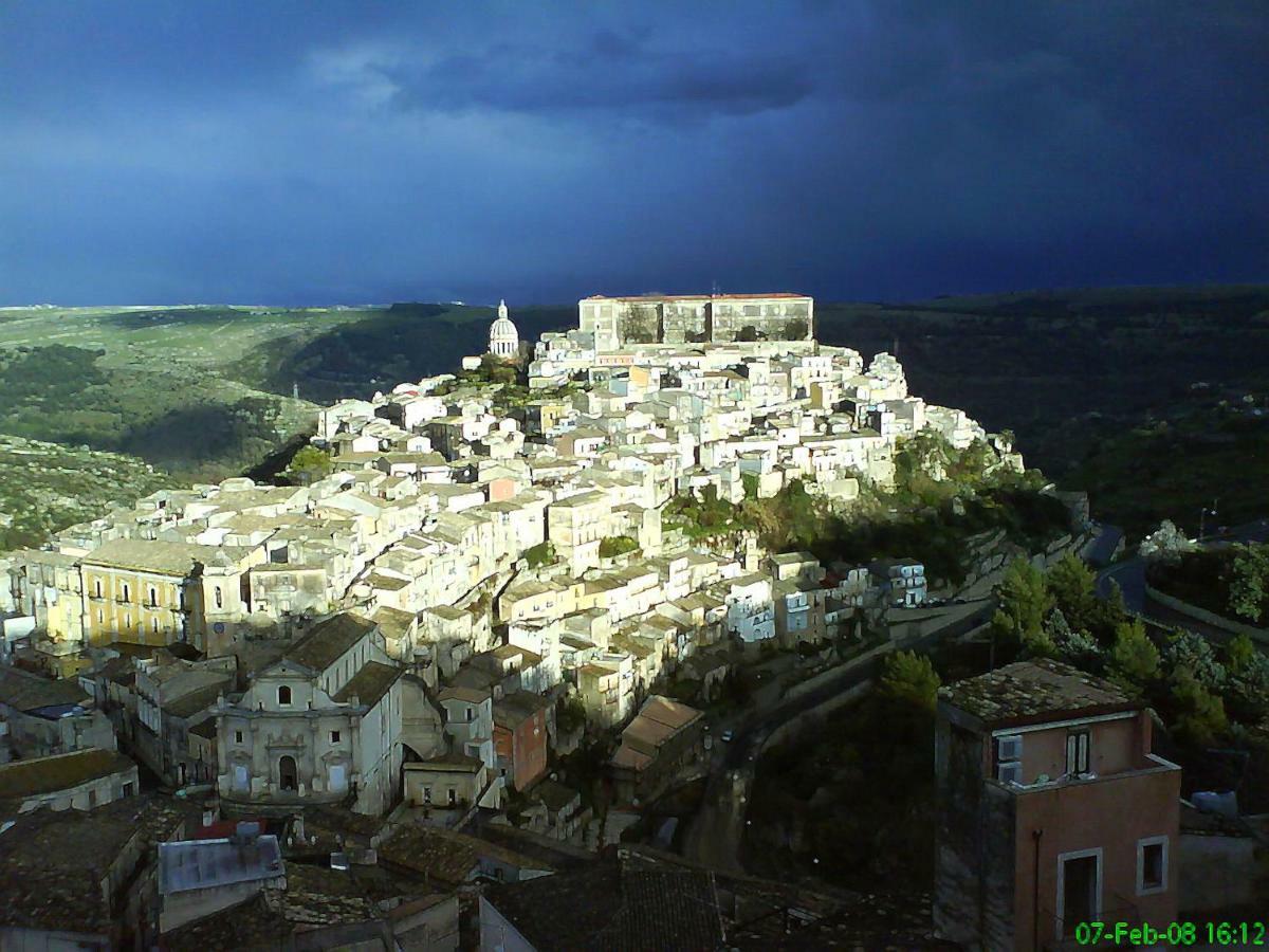 La Nicchia Villa Ragusa Luaran gambar