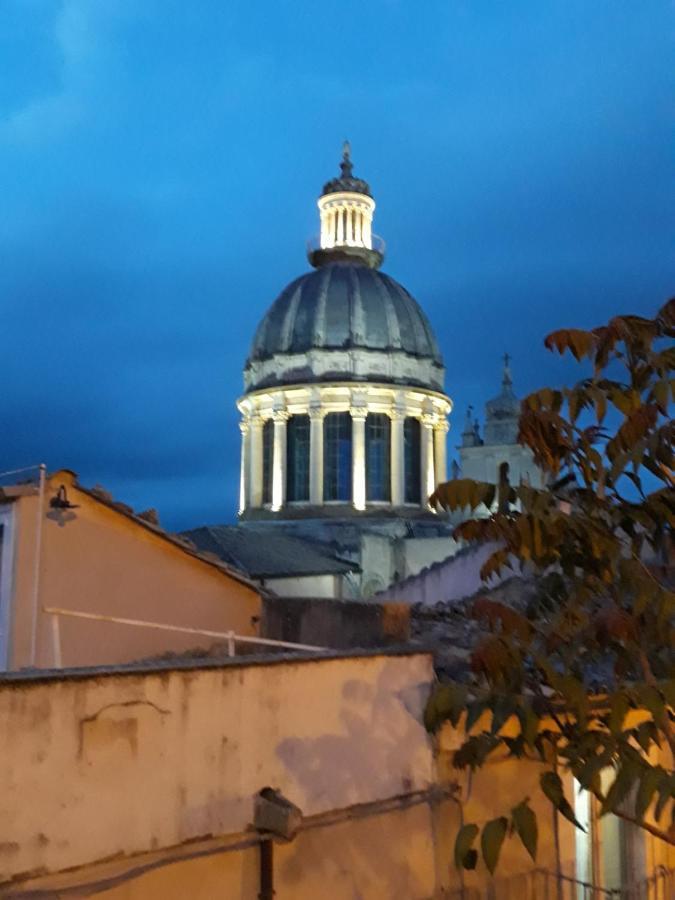 La Nicchia Villa Ragusa Luaran gambar